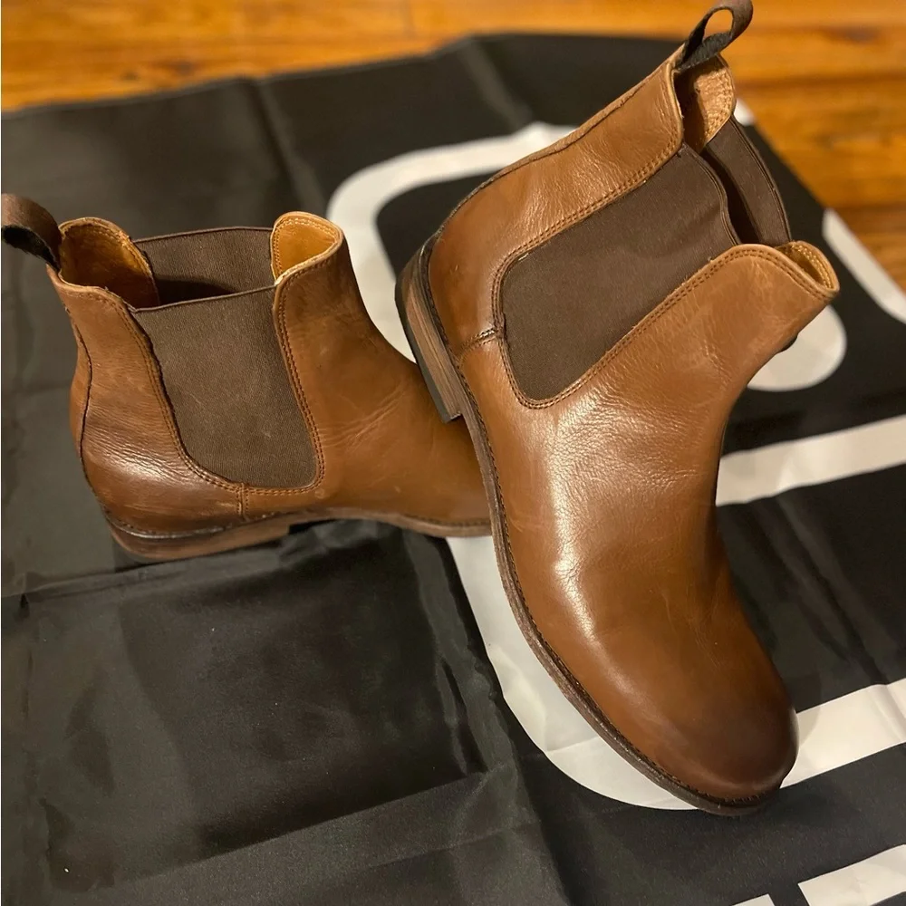 FRYE AND CO. Brown Leather Chelsea Boots - Picture 2 of 5